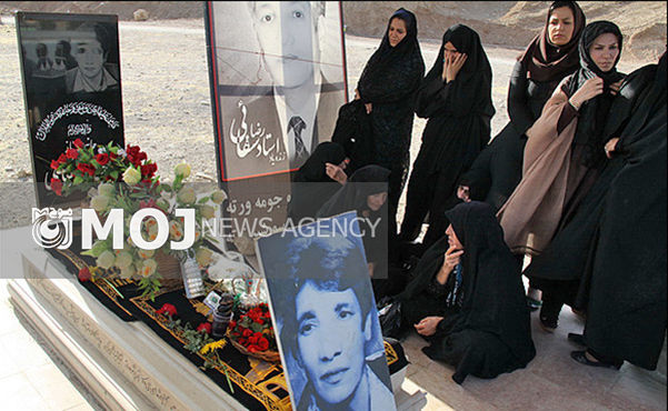 مزار رضا سقایی گل باران میشود