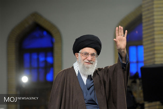 نوجوانان و جوانان عازم راهیان نور با آیت الله خامنه ای دیدار کردند
