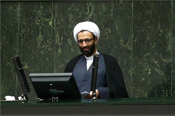 اعتراض نماینده مجلس به صداگذاری منتسب به وی