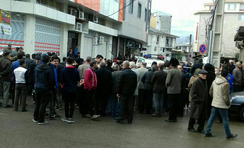 سمند پارک شده کنار خیابان ناجی کودک شد