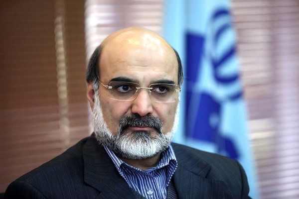 رسانه ملی برای مهار آسیبهای فضای مجازی وظیفه سنگینی برعهده دارد