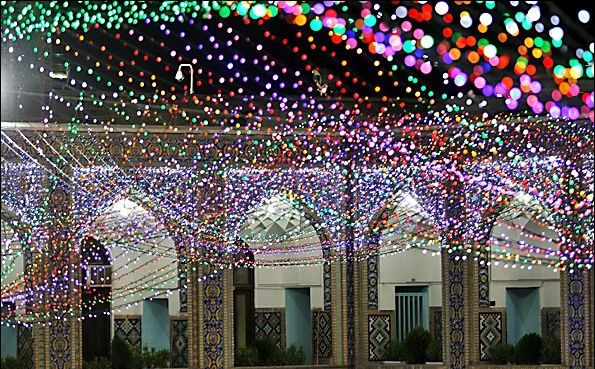 آذین بندی امامزادگان خوانسار در اعیاد شعبانیه