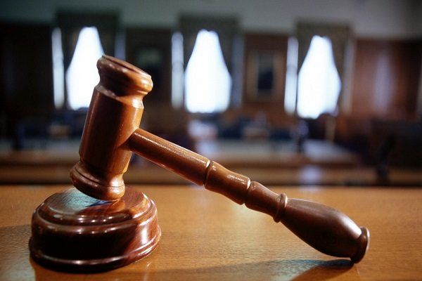 وکیل متهم ردیف دوم: موکلم بابک زنجانی را به نهادهای دولتی معرفی نکرده است
