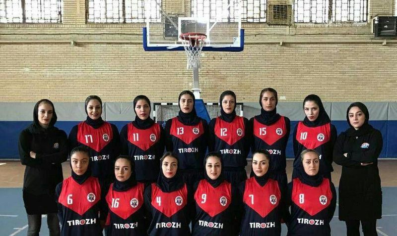 دختران بلندقامت کردستانی با عبور از مسجد سلیمان به یک چهارم نهایی صعود کردند