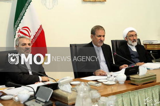 جهانگیری: نباید در مسیر توسعه صادرات مانع ایجاد شود