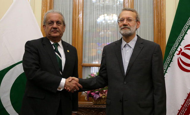 لاریجانی: ایران در گسترش همکاریها با پاکستان هیچ محدودیتی قائل نیست