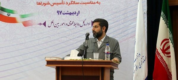 شوراها جناح بندی را از خدمات شهری دور نگه دارند