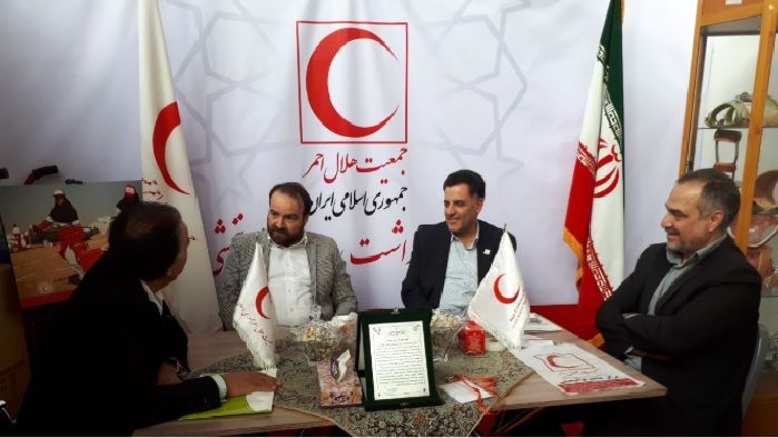 یاری رسانی نهادهای دیگر به هلال احمر