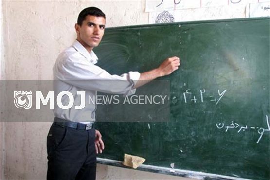 ۴ هزار سرباز معلم در مدارس فعالیت می کنند