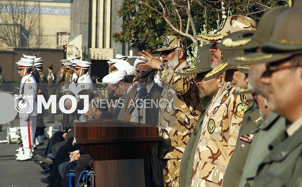 پیکر ۱۱ شهید تازه تفحص شده نیروی زمینی ارتش تشییع شد