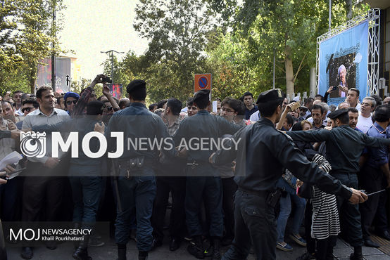 تشییع پیکر هنرمندان یا مراسم مرگ سنتها؟!