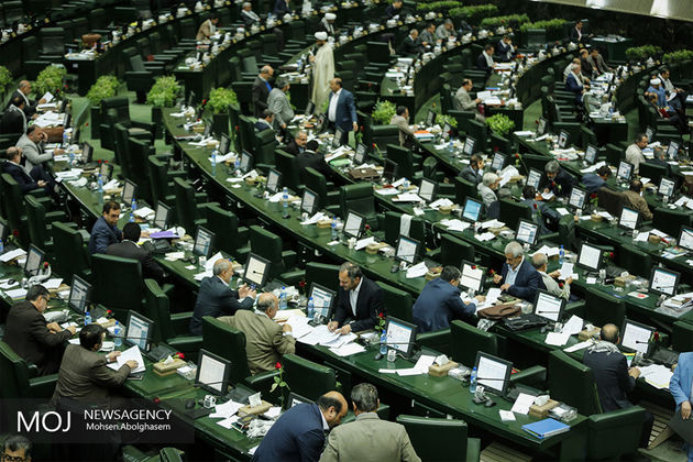 افزایش 70 درصدی حقوق نمایندگان صد درصد کذب است