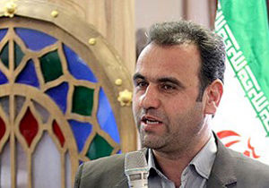 ارسال 2 کامیون حامل آب معدنی اتاق اصناف اصفهان برای زلزله زدگان کرمانشاه