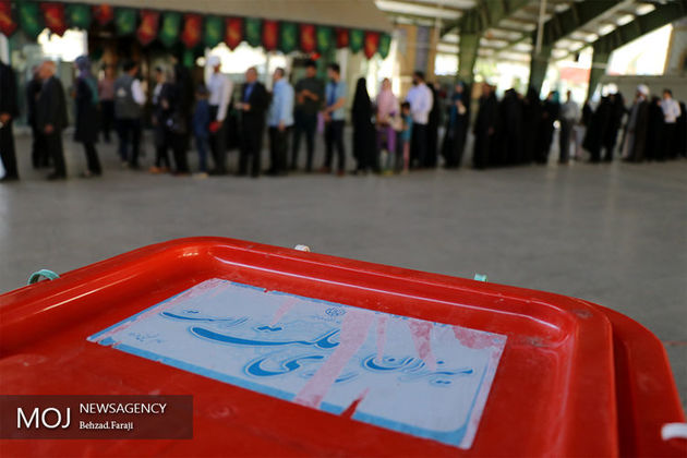 بازشماری پانزده صندوق تهران با حضور نماینده لیست خدمت/ تخلفی مشاهده نشد