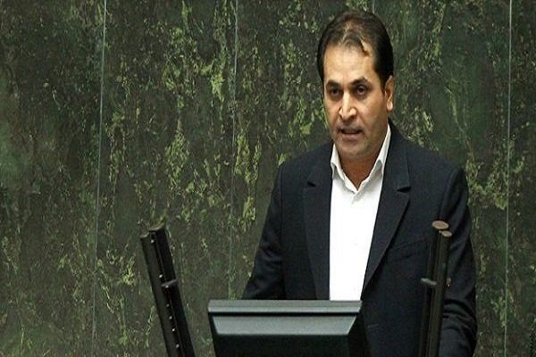 آقای ربیعی به جای لابیگری، وظایف خود را انجام دهید
