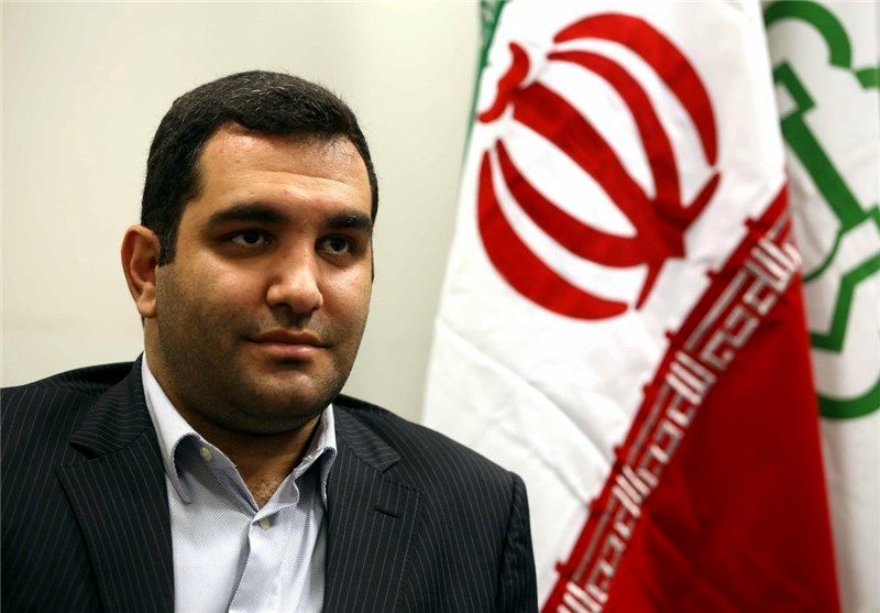مراسم رونمایی از تصاویر ٤٠ شهید با عنوان «چلچراغ قم»