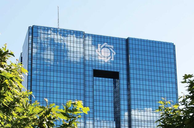 در خواست بانک مرکزی از مدیران بانکها برای رعایت قانون مالیاتهای مستقیم