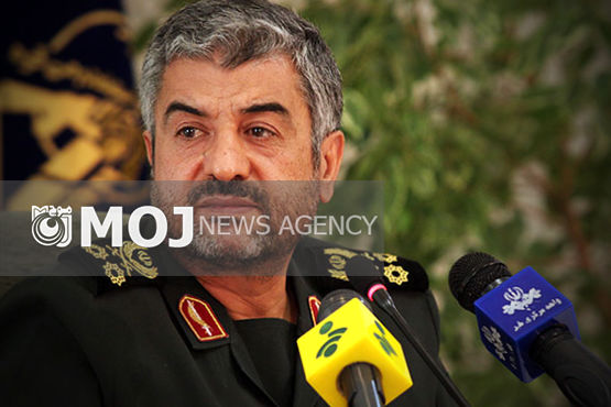 فرمانده کل سپاه به سرلشکر رشید تبریک گفت