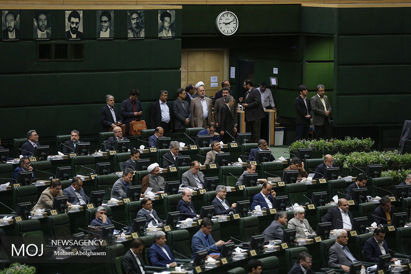 یک لایحه با اصرار نمایندگان مجلس به مجمع تشخیص رفت