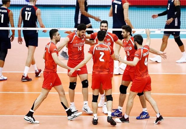 همه بازیهای لیگ والیبال همانند فینال حساس و تنگاتنگ است