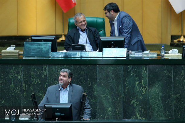 بی اخلاقی گاهی در فضای مجازی پخش میشود