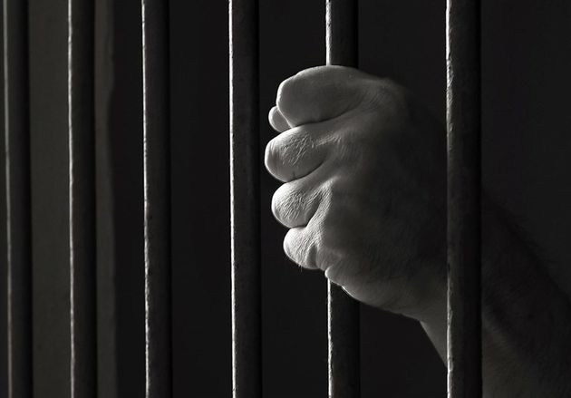نظر فقها در حکم حبس بدهکار معسر و غیر بزهکار