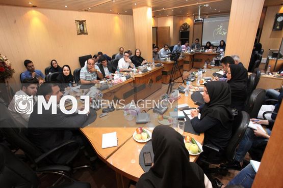 حمایت از تولیدات ملی و صنایع کوچک از برنامه های بانک قوامین