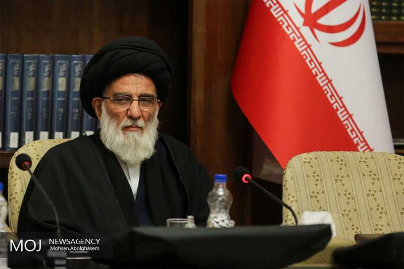 ترامپ چهره ای نا متعادل و ترسو است