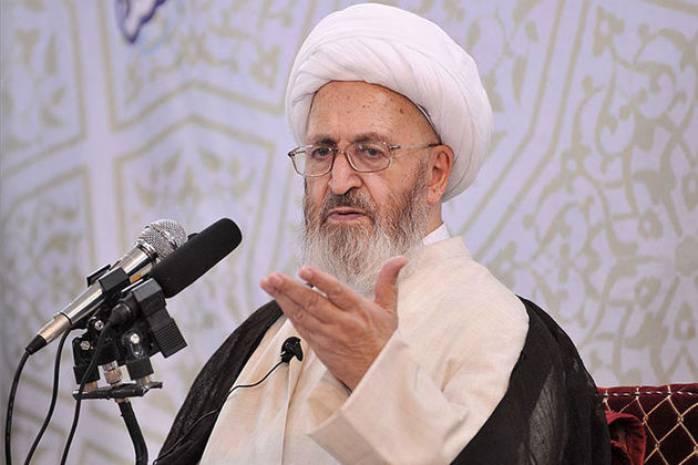 مسؤولان برای تعطیلات حوزه ها چاره اندیشی کنند