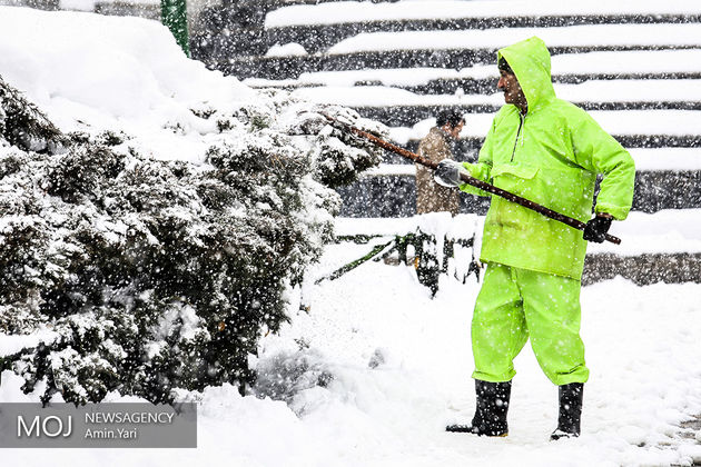 شاخص کیفی هوای تهران در روز 9 بهمن 60 شد