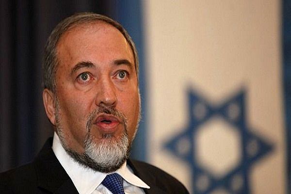 لبیرمن فلسطینیان را تهدید کرد