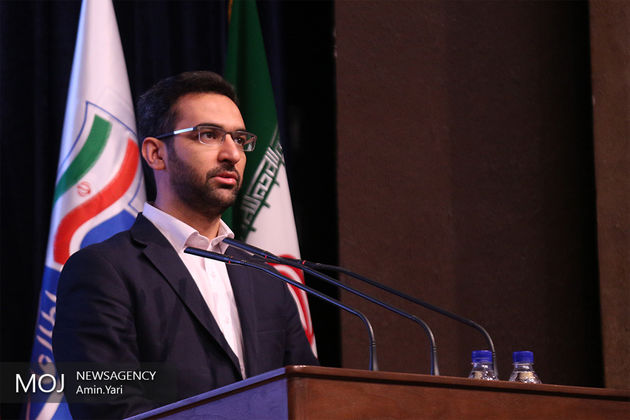 افزایش قیمت گوشیهای موبایل ناشی از افزایش قیمت دلار و ارز آزاد است