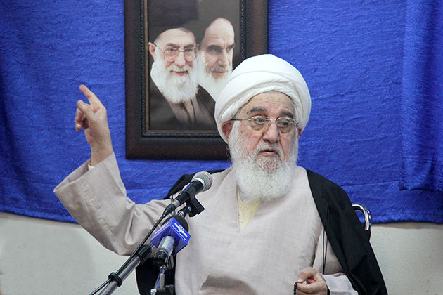 مدافعان حرم تربیت شدگان مساجد هستند