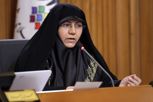 لزوم برخورد با مدیرانی که با شعار، اموال بیت المال را نشانه میروند