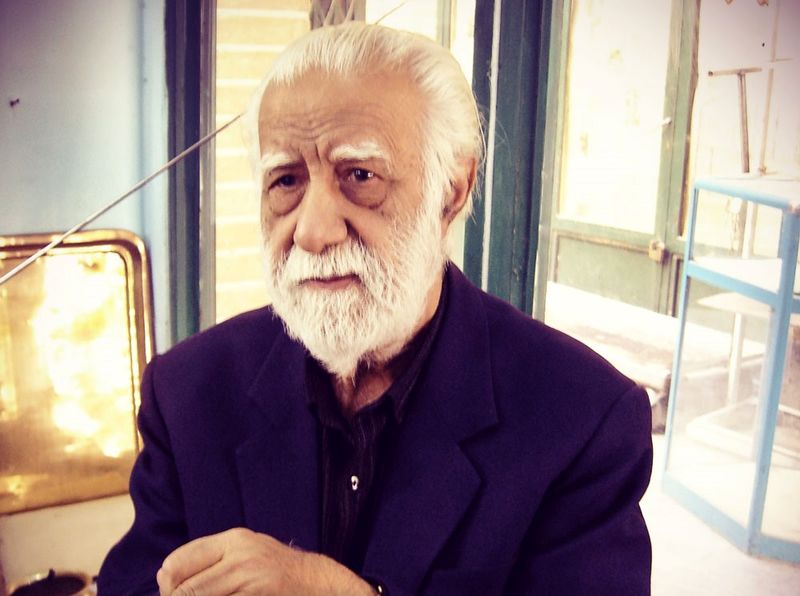 حسین علاقمندان هنرمند پیشکسوت قلمزنی درگذشت