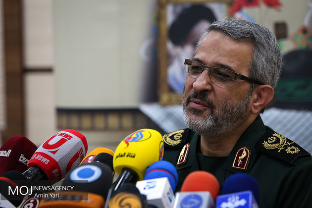 فتنه در پی فتنه ایجاد کردن دشمنان انقلاب بدیهی است ما باید هوشیار باشیم