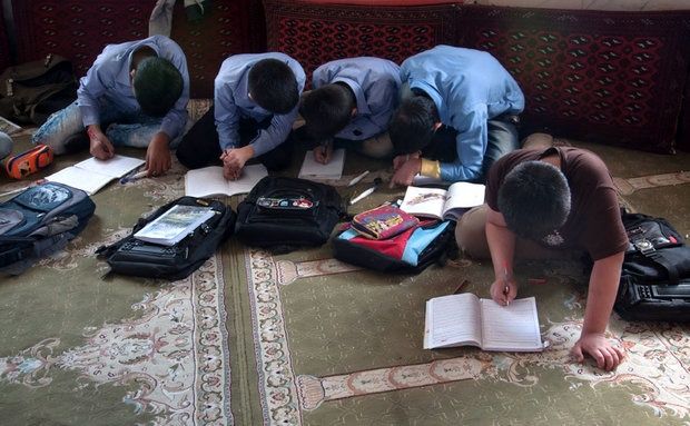 دستور رهبر ایران برای تحصیل دانش آموزان افغانی در دنیا بینظیر بود