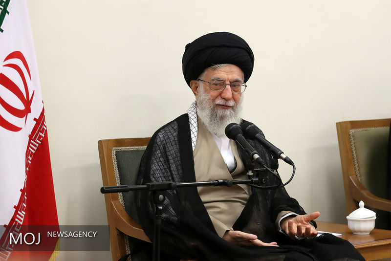 طلاب حوزههای علمیه استان تهران با رهبر انقلاب دیدار کردند