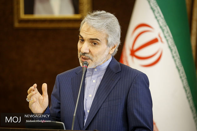 حیثیت دولت و دستگاههای دولتی برده شد