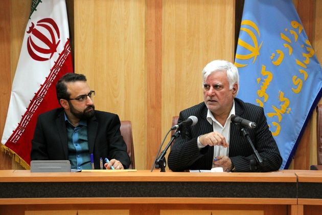 روابط عمومی ها باید با هنر و اندیشه توانایی مجموعهی خود را اثبات کنند