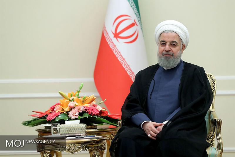 تقدیم استوارنامه سفرای ۷ کشور خارجی به روحانی