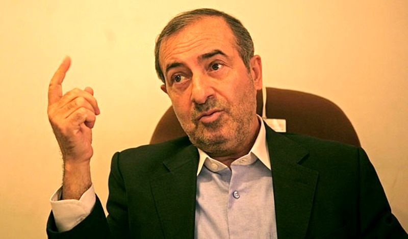امروز پیش از هر زمان دیگری در مقابل توطئه خارجی نیازمند وحدت هستیم