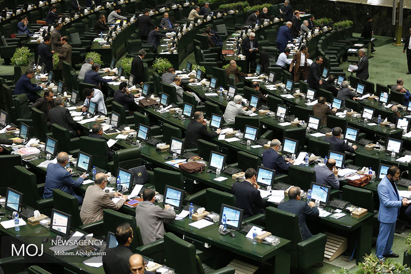 بررسی صلاحیت دو وزیر پیشنهادی در دستور کار مجلس