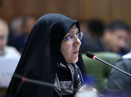 وضعیت باغاتی که در اختیار نهادهای دولتی است، نامناسب است