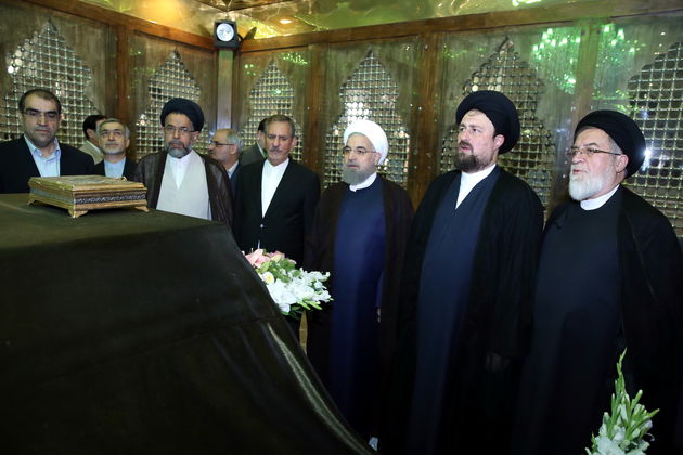 رئیسجمهور و اعضای هیات دولت با آرمانهای امام راحل تجدید بیعت کردند