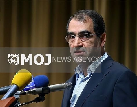 ما غیر از وظیفه تکریم در قبال جامعه هنری کاری انجام نمیدهیم