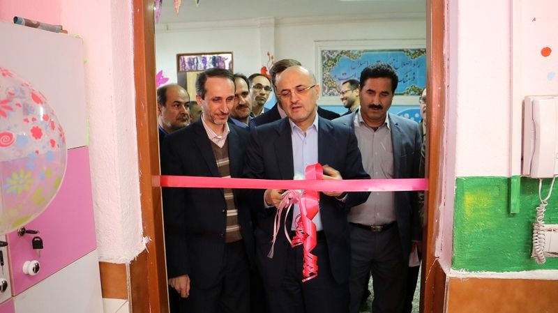گشایش کلاس تعاملی مبتنی بر تبلت دانش آموزی در رشت