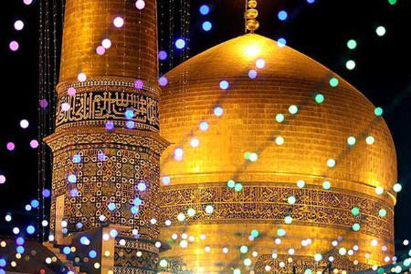 گنبد منور امام علی بن موسی الرضا(ع) تنظیف و شست و شو میشود