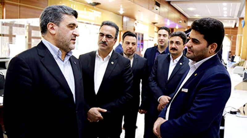 بانک صادرات ایران از بانک های معرفیشده بانک مرکزی برای فروش ارز خدماتی است