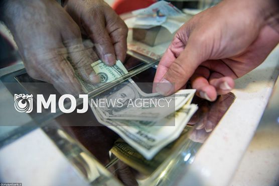 چند نرخی بودن ارز عامل فساد اقتصادی است